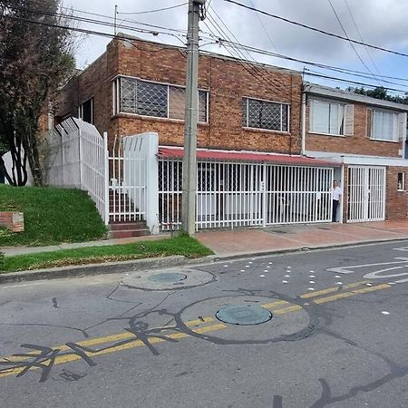 Apartamento Edificio Los Delfines Bogotá Exterior foto