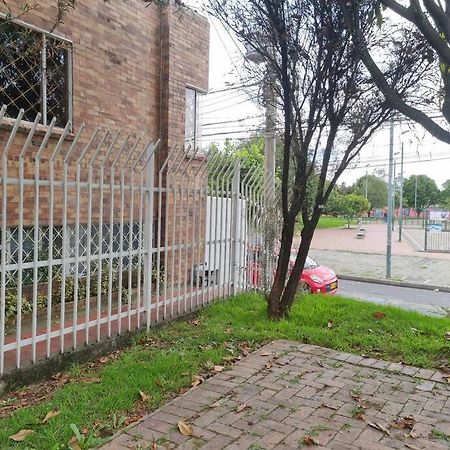Apartamento Edificio Los Delfines Bogotá Exterior foto